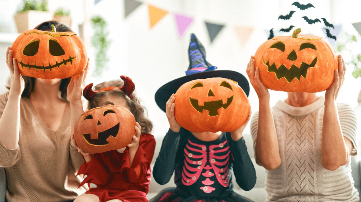 This is the one thing parents shouldn’t say to their kids on Halloween This is the one thing parents shouldn’t say to their kids on Halloween