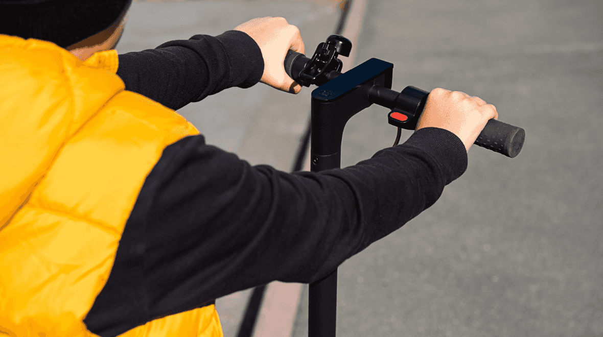 Parents warned not to buy e-scooters for kids under 18 due to ‘significant increase’ in accidents Parents warned not to buy e-scooters for kids under 18 due to ‘significant increase’ in accidents