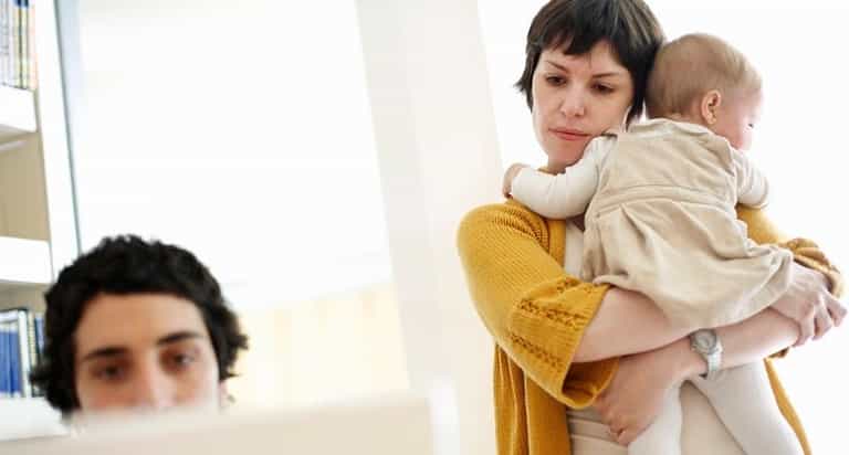 Should mums get paid breastfeeding breaks at work? This group thinks so… Should mums get paid breastfeeding breaks at work? This group thinks so…